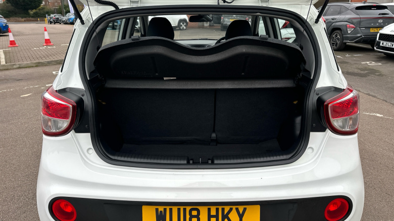 Hyundai i10 1.0 SE 5dr Petrol Hatchback